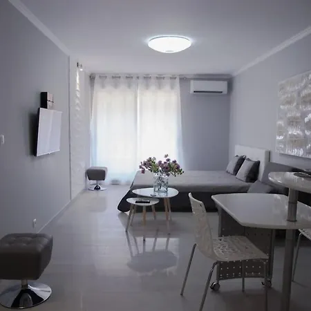 Stylish In Only 50 Meters From ! Apartman Nizza
